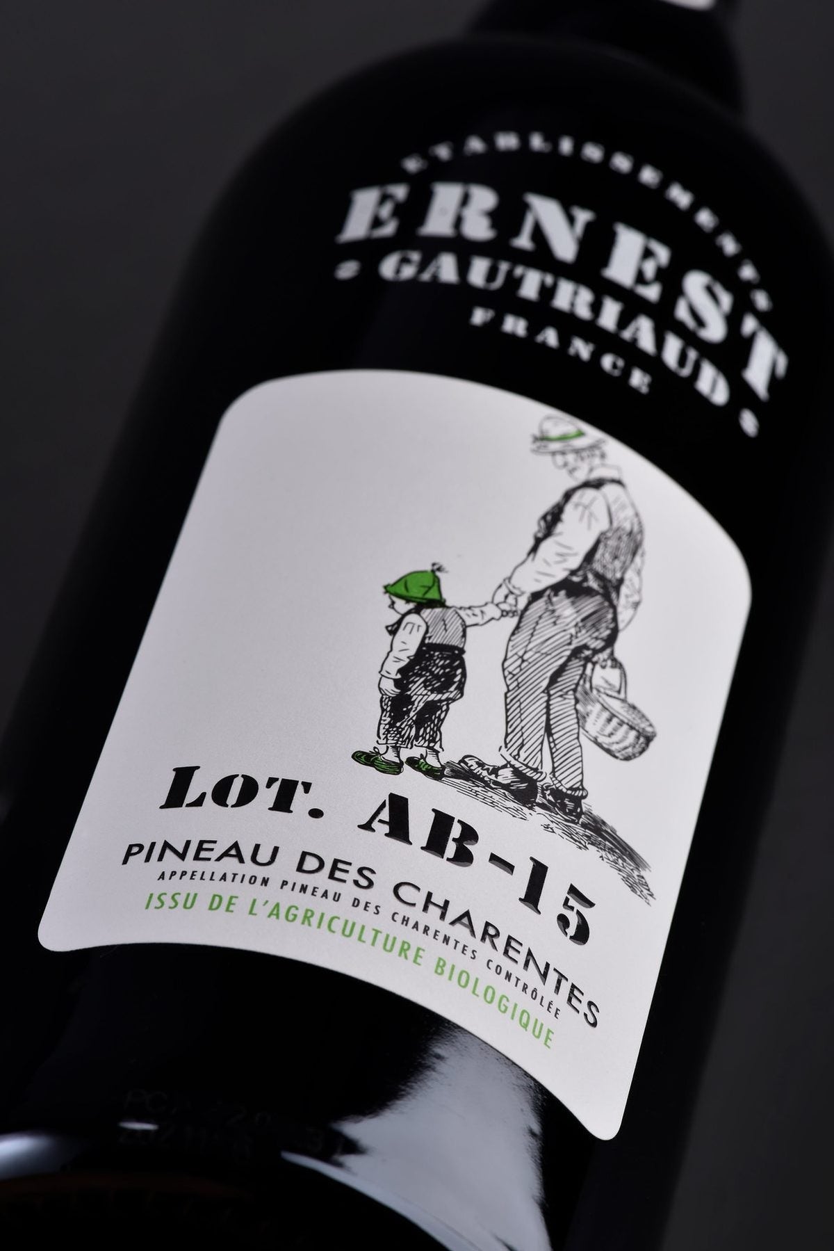 Ernest Gautriaud Pineau des Charentes BIO Lot AB-15 — détail étiquette sur fond noir