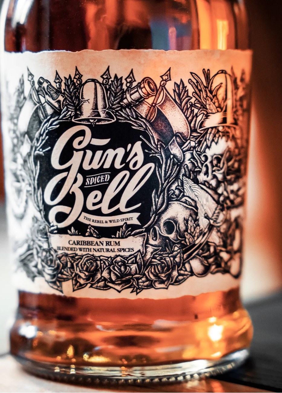 Gun's Bell Spiced Rum, macro de l'étiquette