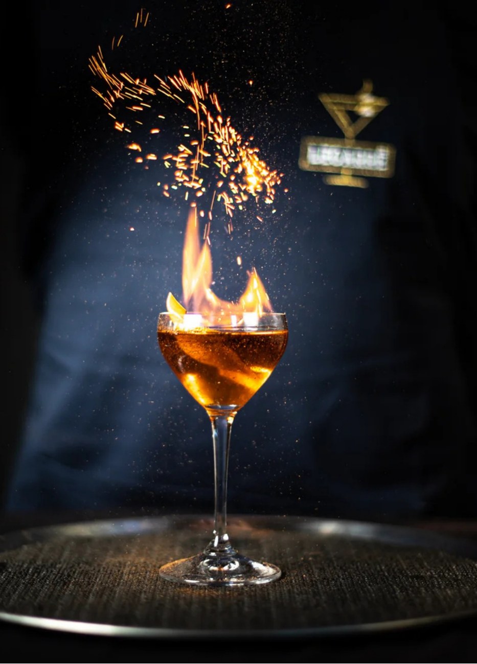 LeCarré Vermouth Rouge, cocktail avec zeste flambé